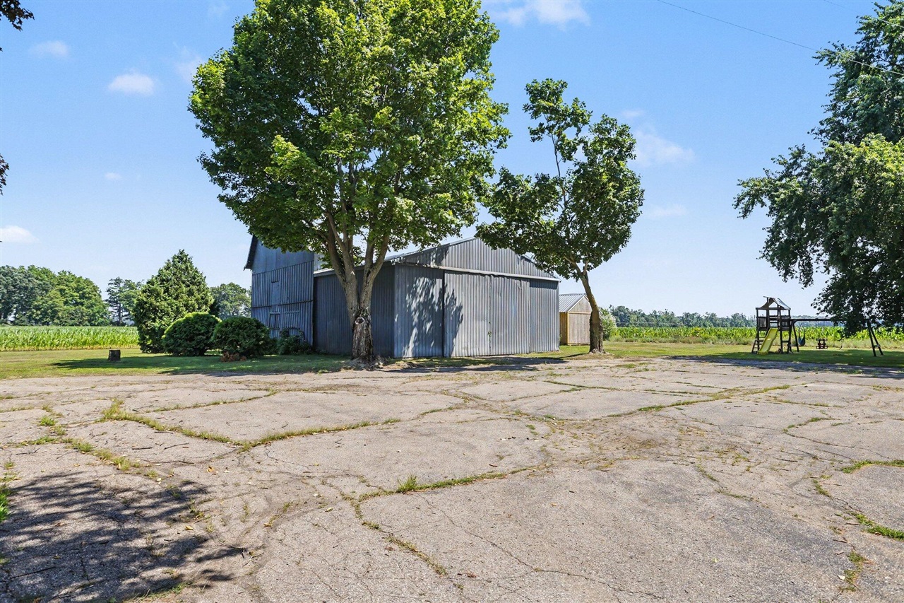 59379 Territorial Road Decatur, MI 49045 - Photo 23 of 31 Gallery Image 23