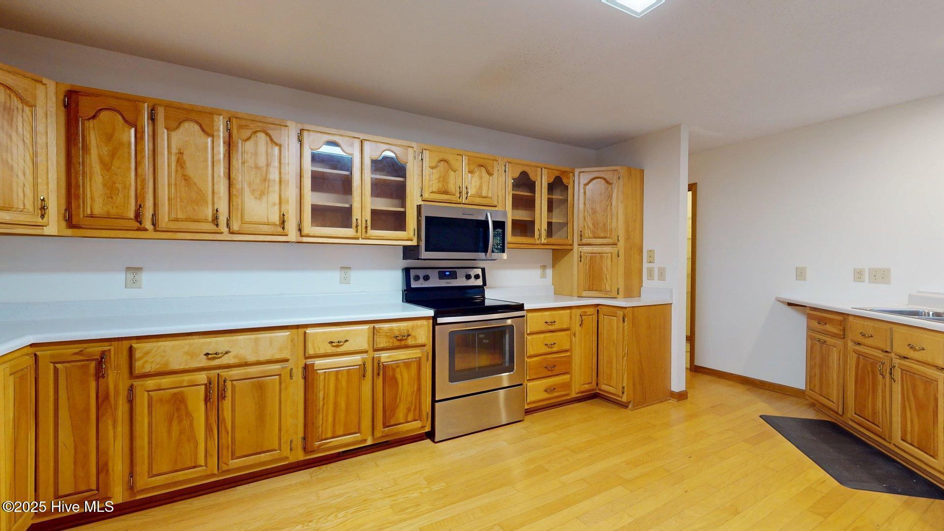 1236 Rays Bridge Road Whispering Pines, NC 28327 - Photo 11 of 95 1236-Rays-Bridge-Rd-11132025_195533