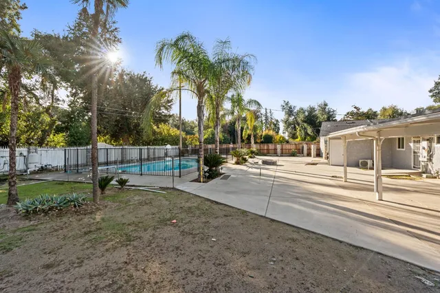 $950,000 | 5454 East Butler Avenue, Fresno, CA 93727