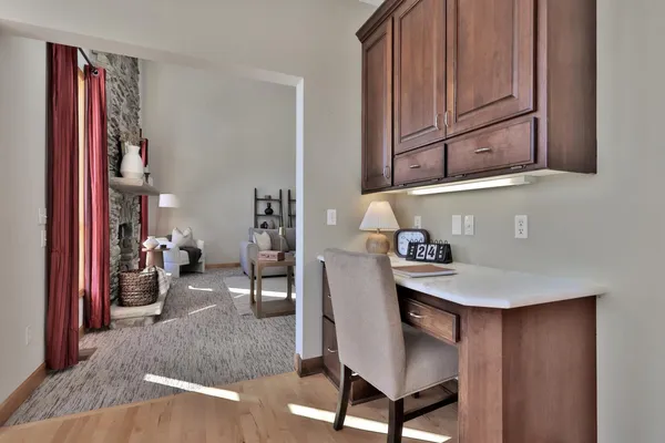 $749,900 | 3020 Carey Heights Drive, Maplewood, MN 55109