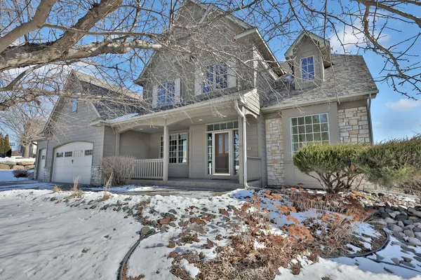 $749,900 | 3020 Carey Heights Drive, Maplewood, MN 55109