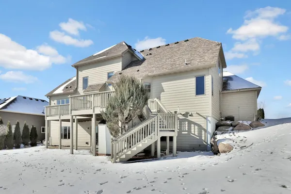 $749,900 | 3020 Carey Heights Drive, Maplewood, MN 55109