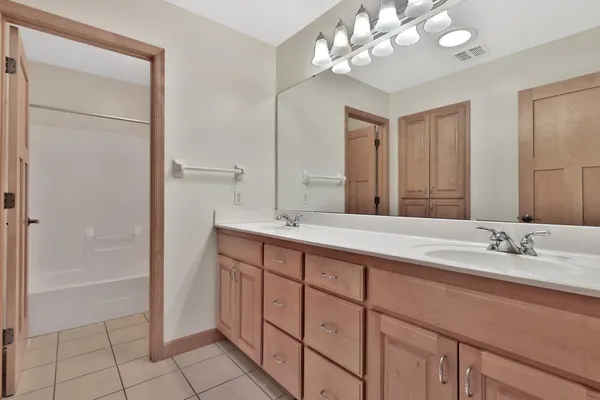 $749,900 | 3020 Carey Heights Drive, Maplewood, MN 55109