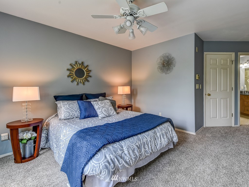 4523 Northeast 6th Court Renton, WA 98059 - Photo 13 of 26