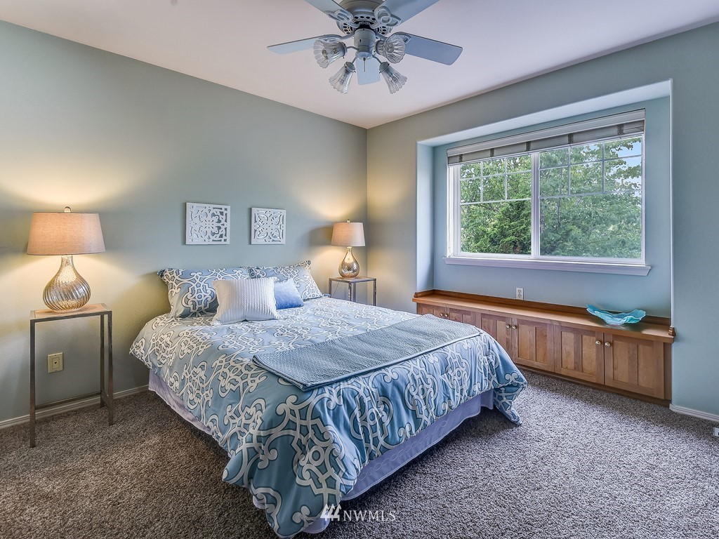 4523 Northeast 6th Court Renton, WA 98059 - Photo 17 of 26