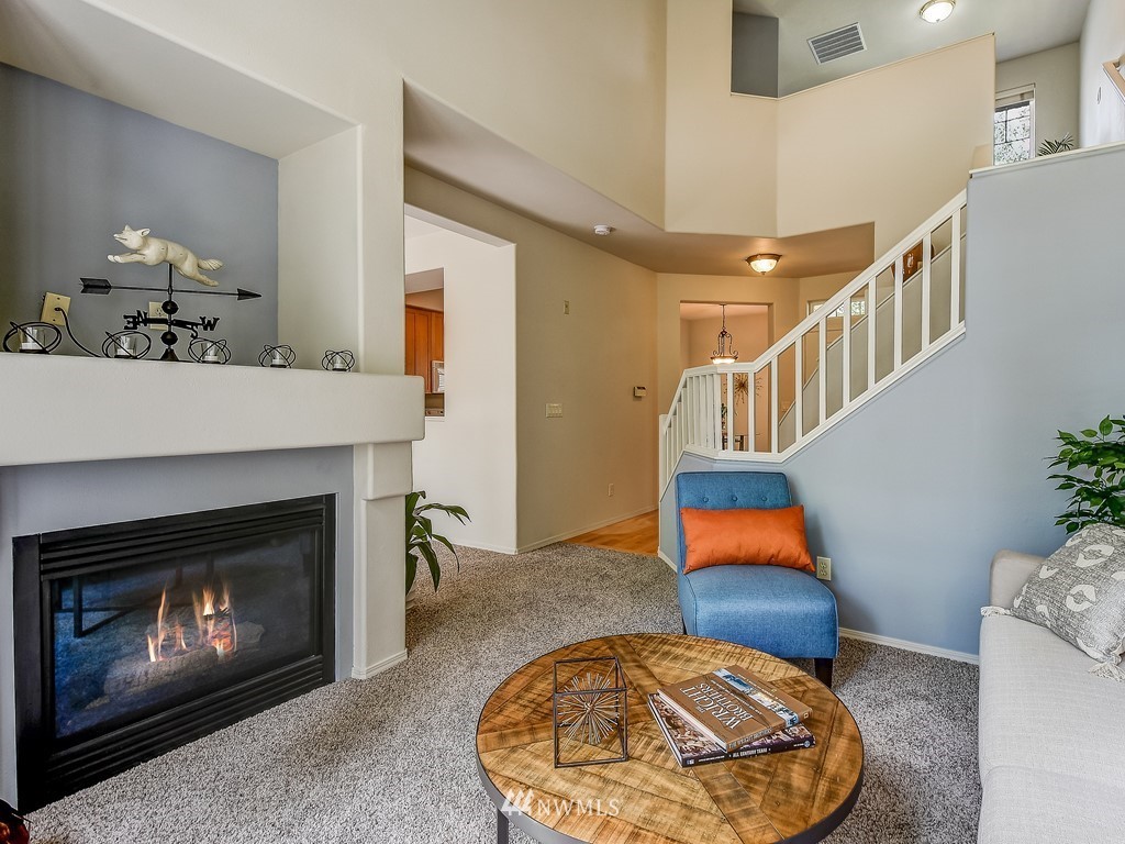 4523 Northeast 6th Court Renton, WA 98059 - Photo 3 of 26