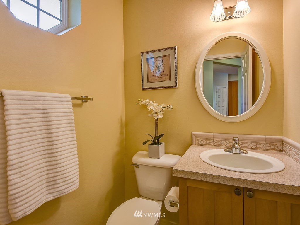 4523 Northeast 6th Court Renton, WA 98059 - Photo 21 of 26