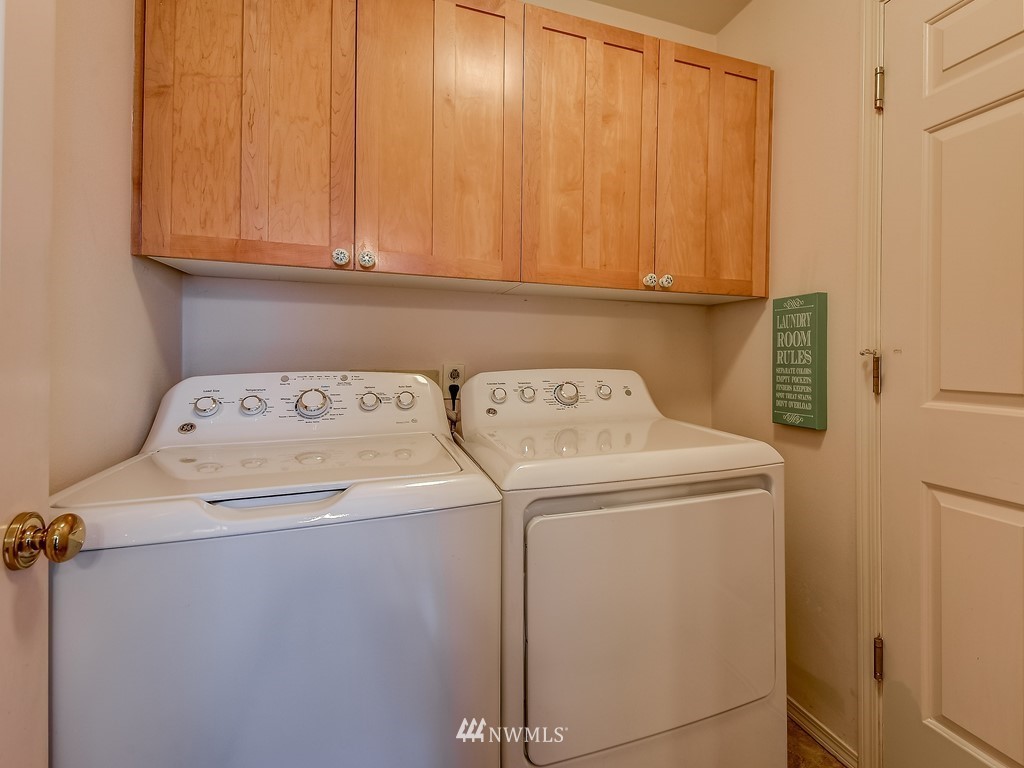 4523 Northeast 6th Court Renton, WA 98059 - Photo 22 of 26