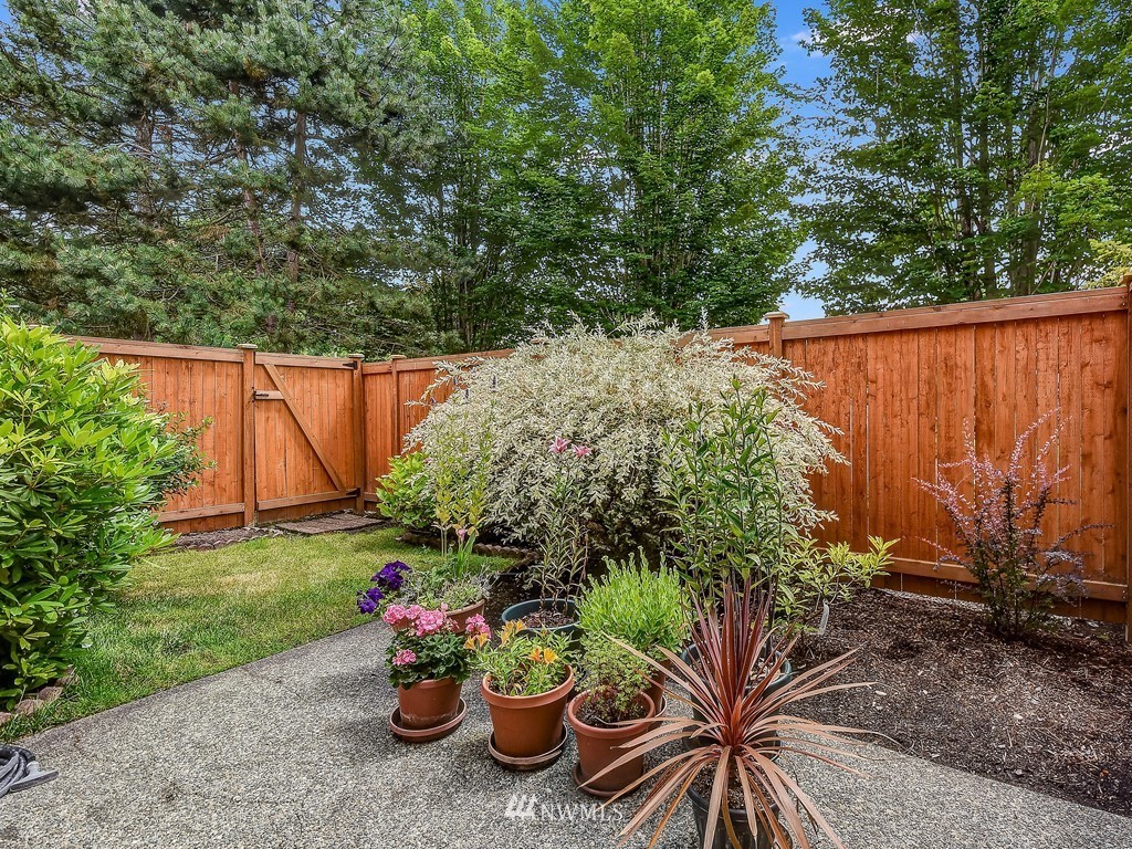 4523 Northeast 6th Court Renton, WA 98059 - Photo 23 of 26