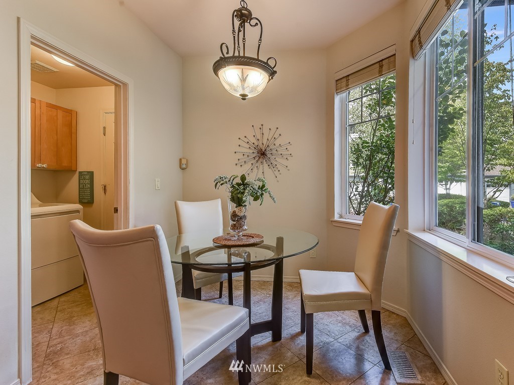 4523 Northeast 6th Court Renton, WA 98059 - Photo 10 of 26