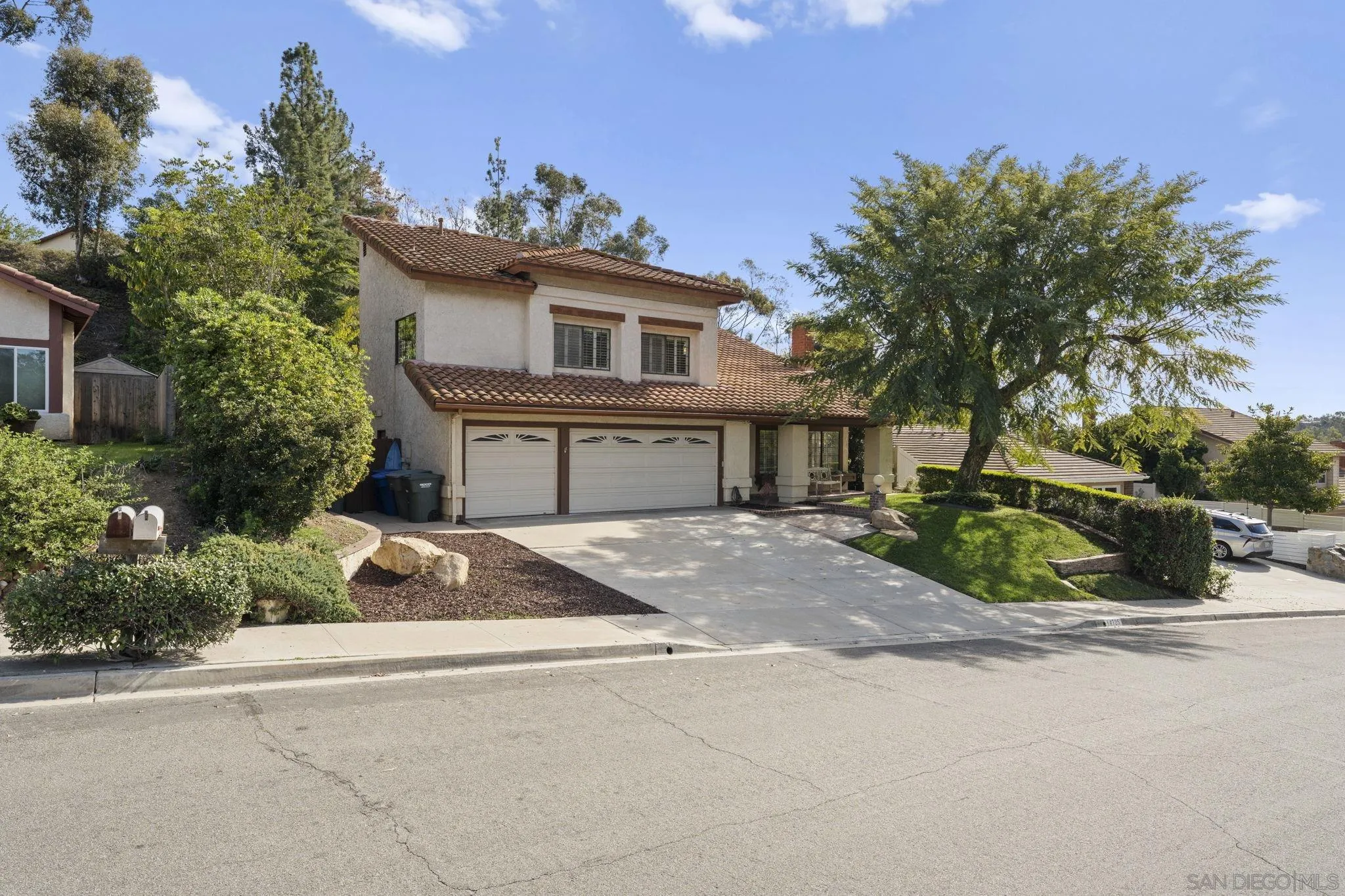 14725 Fieldview Way Poway, CA 92064 - Photo 2 of 67 Gallery Image 2