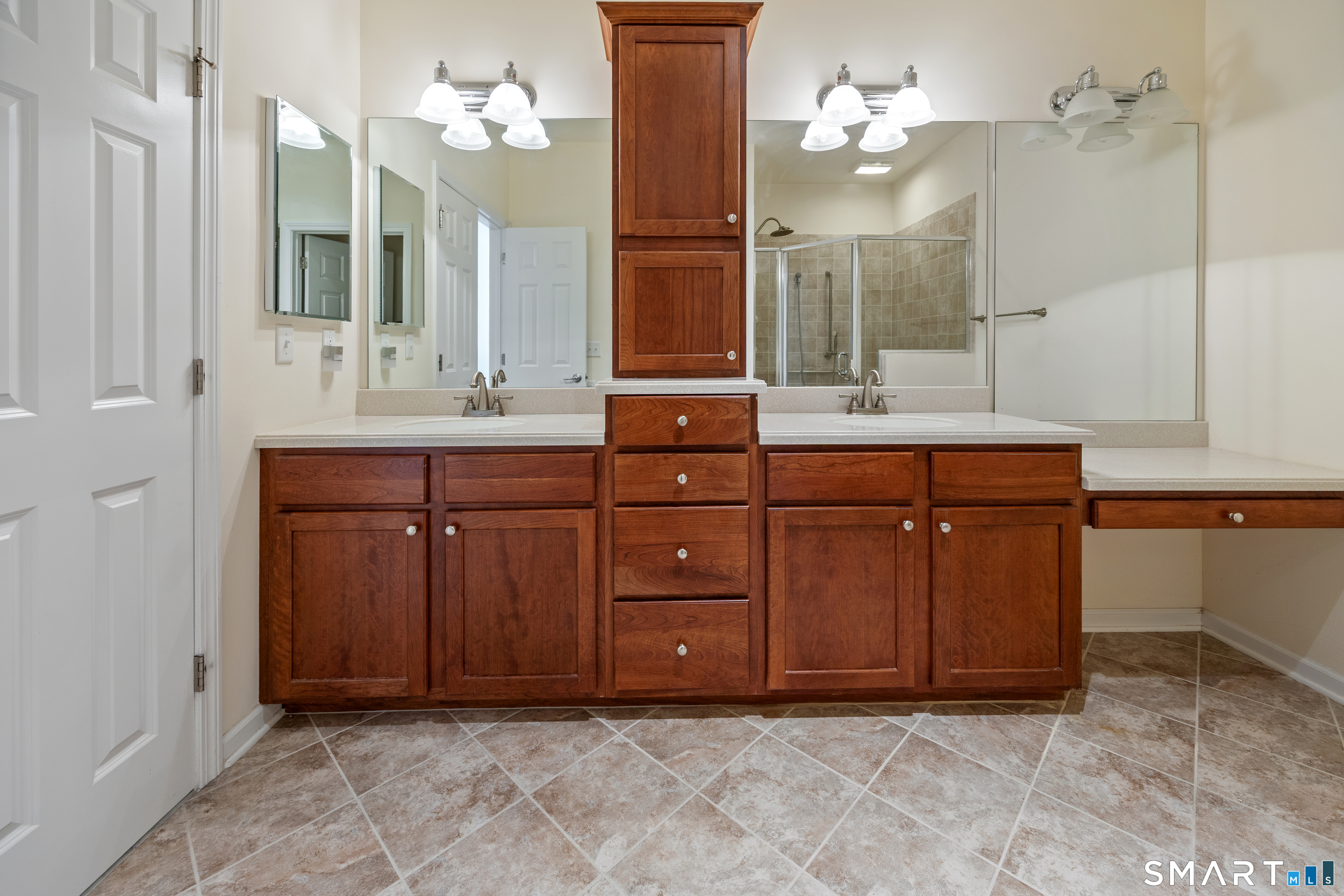 9 Lakeview Rise, Unit 9 Beacon Falls, CT 06403 - Photo 27 of 39