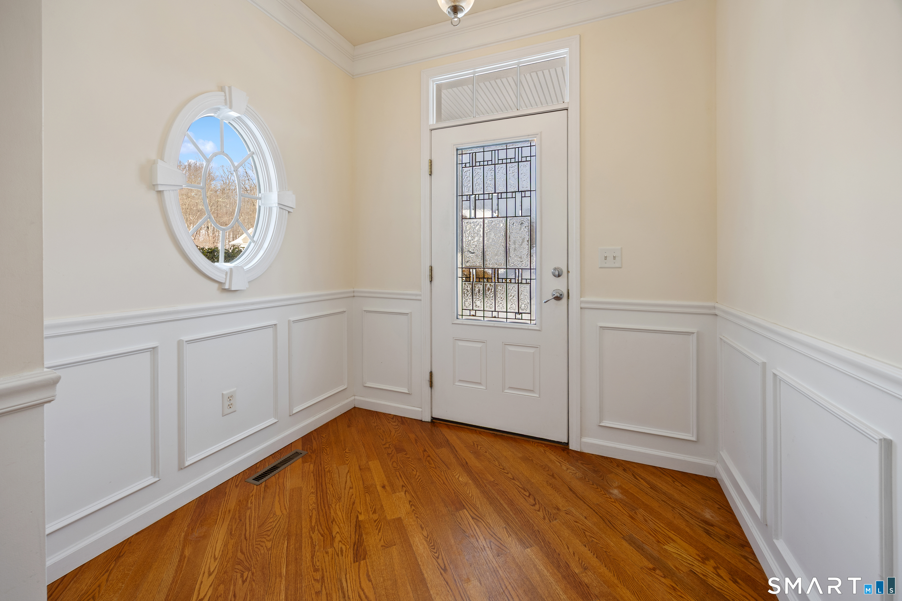 9 Lakeview Rise, Unit 9 Beacon Falls, CT 06403 - Photo 3 of 39