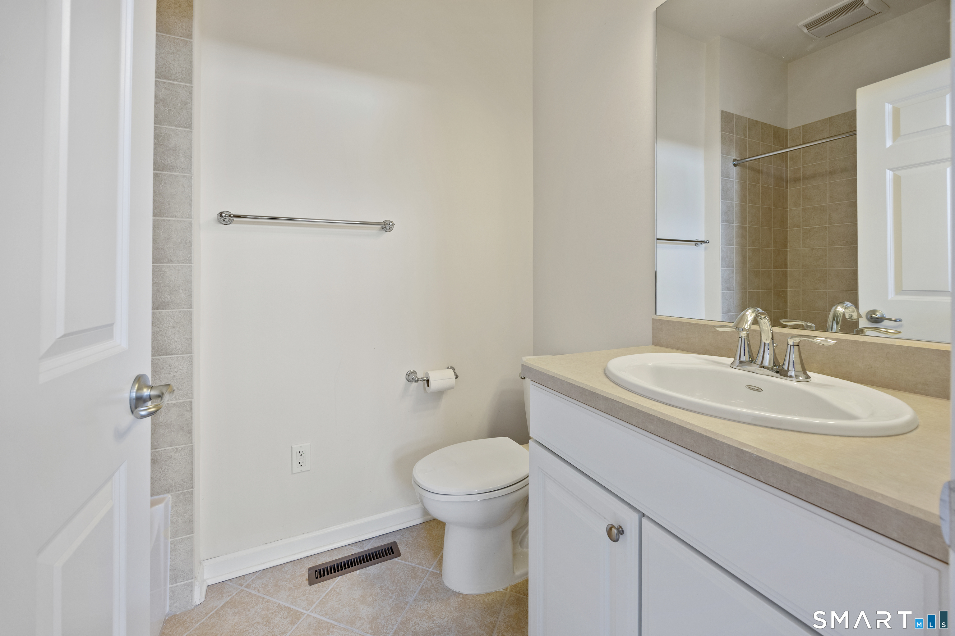 9 Lakeview Rise, Unit 9 Beacon Falls, CT 06403 - Photo 31 of 39