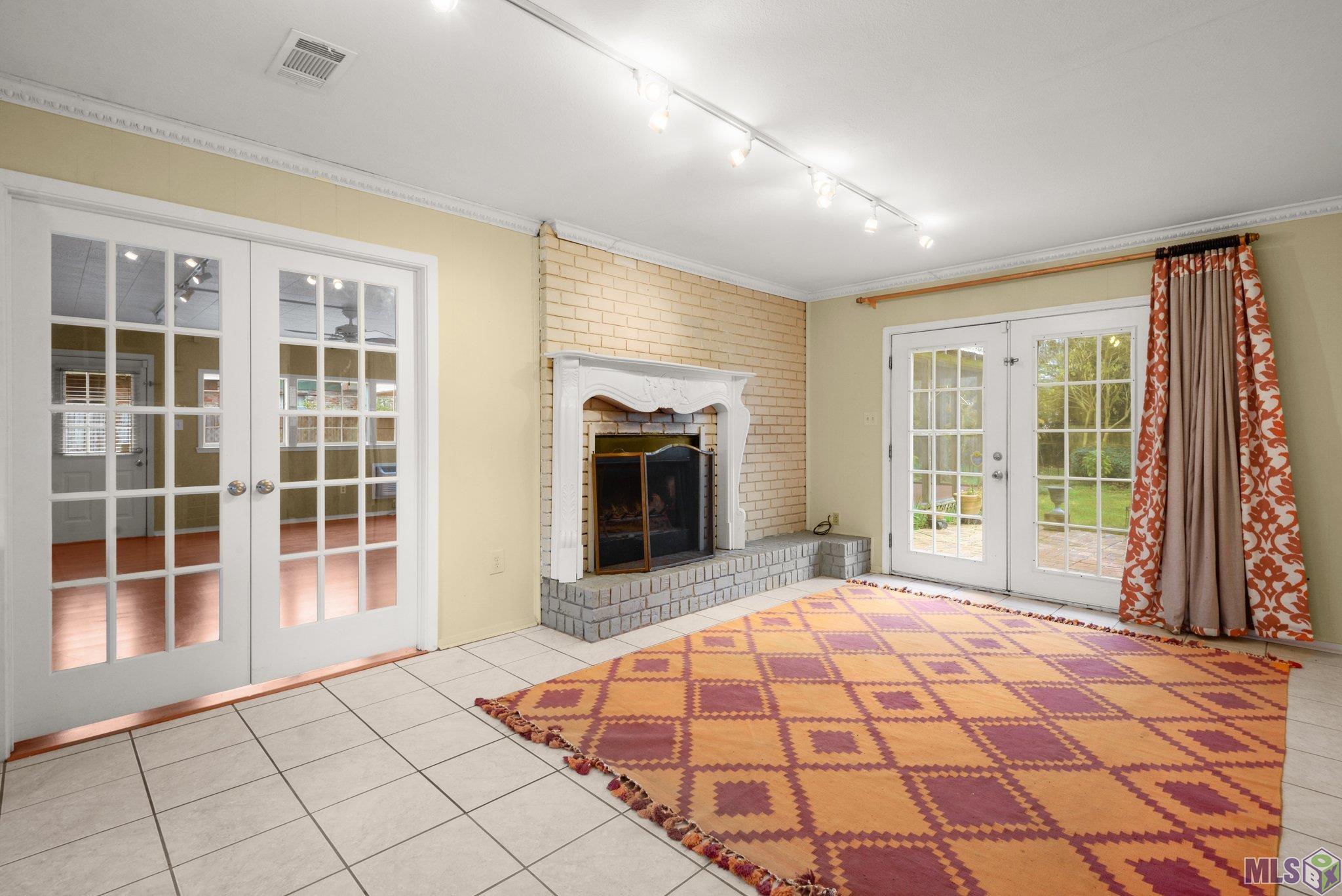 1244 Rodney Drive Baton Rouge, LA 70808 - Photo 5 of 21 Gallery Image 5