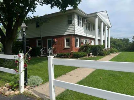 $1,250 | 512 Hill Street, Unit 2S, Walworth, WI 53184