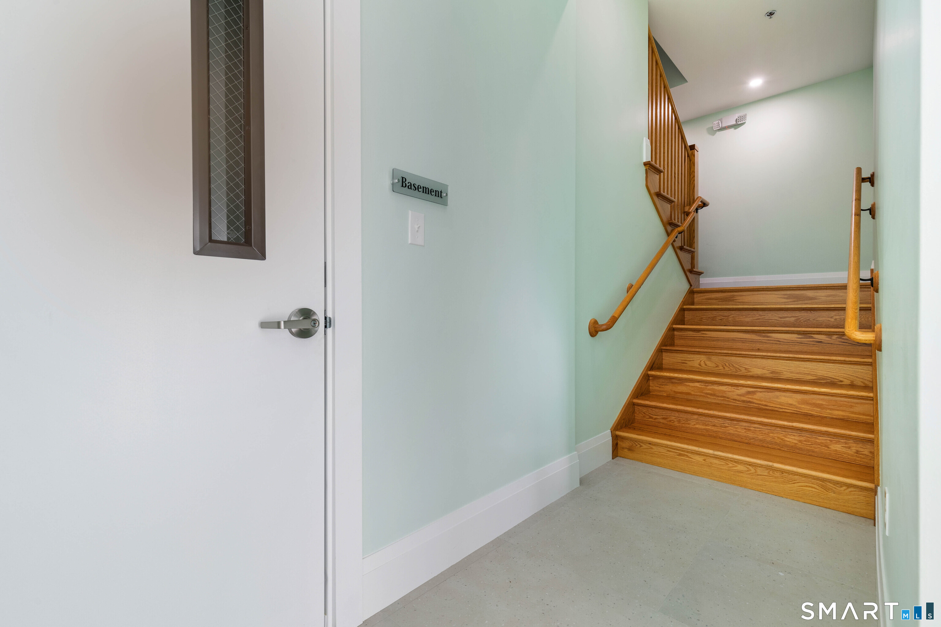 159 Boston Post Road, Unit C2 East Lyme, CT 06333 - Photo 3 of 10