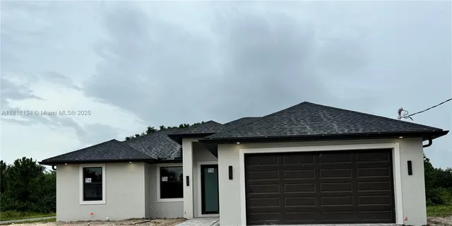 $2,400 | 2003 East 15th Street, Lehigh Acres, FL 33972