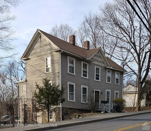 $1,450 | 36 Spring Street, Unit 3, Chatham, NY 12037