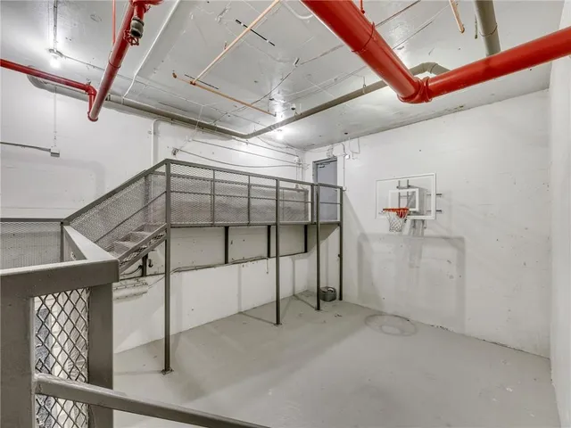 $195,000 | 600 Admiral Boulevard, Unit 604, Kansas City, MO 64106