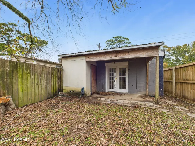 $950 | 508 General Mouton Avenue, Lafayette, LA 70501