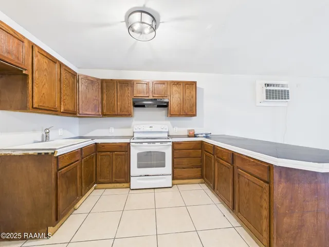 $950 | 508 General Mouton Avenue, Lafayette, LA 70501