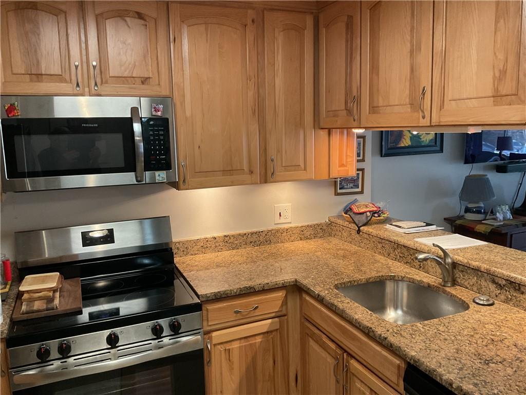 1800 Clairmont Lake, Unit 223 Decatur, GA 30033 - Photo 31 of 35