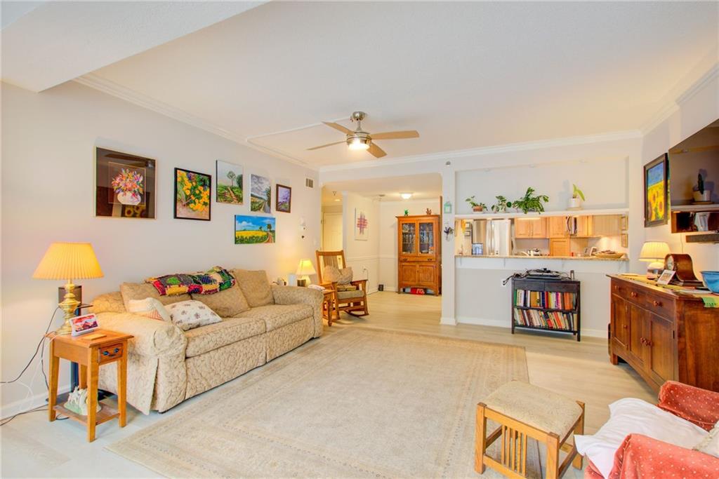 1800 Clairmont Lake, Unit 223 Decatur, GA 30033 - Photo 4 of 35