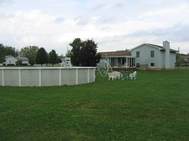 454 Curve Road Delaware, OH 43015 - Photo 2 of 7