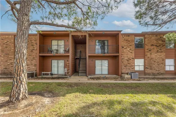 $935 | 904 University Oaks Boulevard, Unit 8, College Station, TX 77840