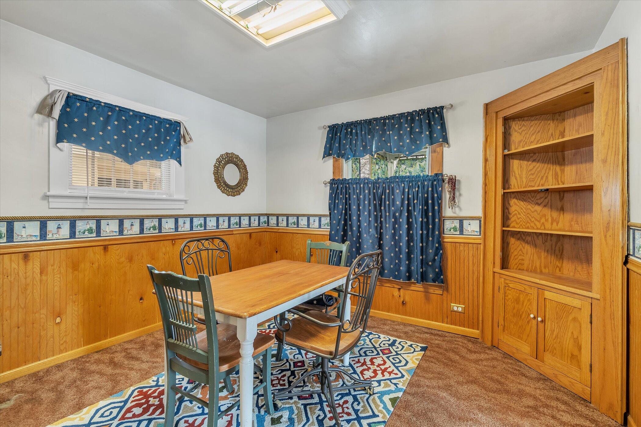 732 Fifth Street Jackson, MI 49203 - Photo 11 of 27 11-732-Fifth-St-WindowStill-Real-Estate-