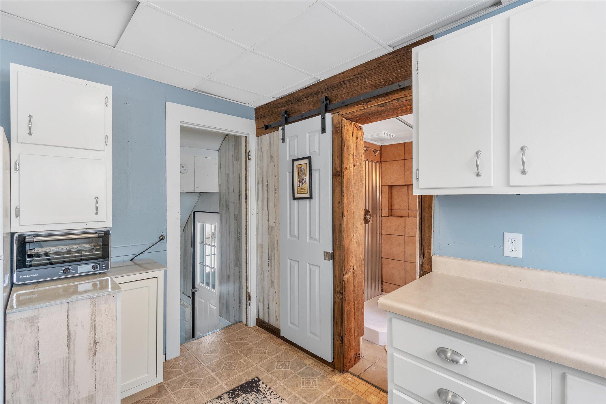 732 Fifth Street Jackson, MI 49203 - Photo 17 of 27 17-732-Fifth-St-WindowStill-Real-Estate-