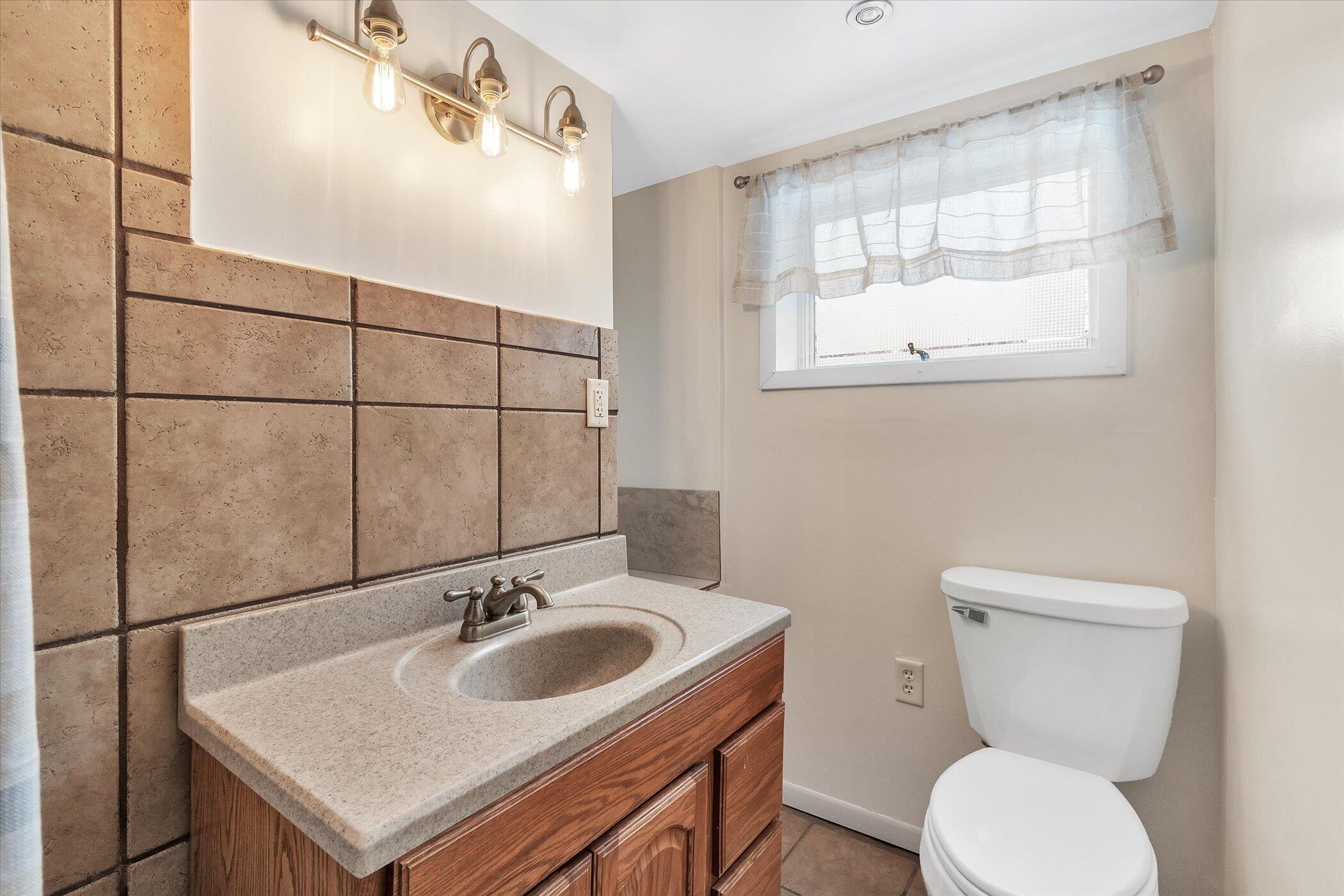 732 Fifth Street Jackson, MI 49203 - Photo 18 of 27 18-732-Fifth-St-WindowStill-Real-Estate-