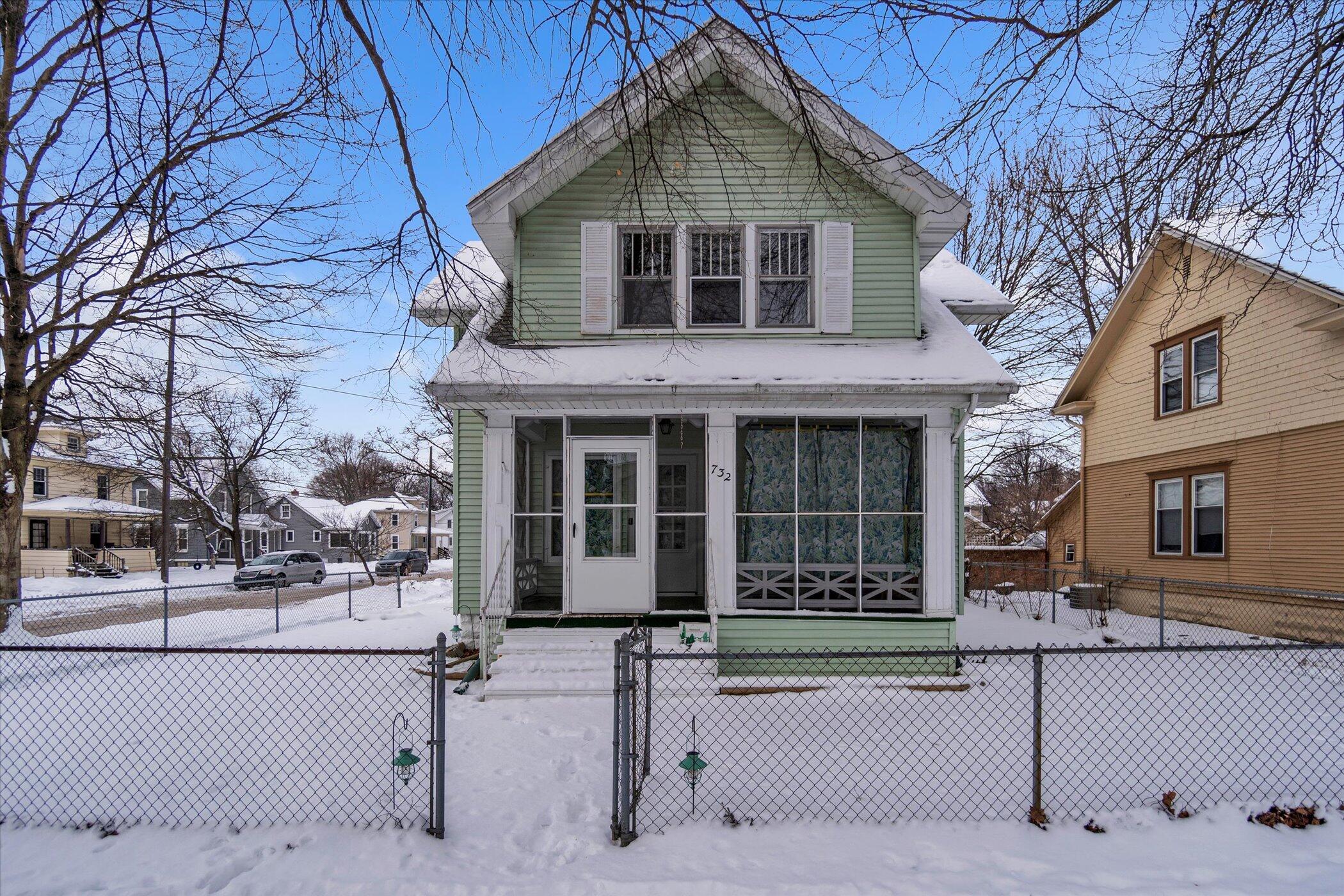 732 Fifth Street Jackson, MI 49203 - Photo 3 of 27 03-732-Fifth-St-WindowStill-Real-Estate-