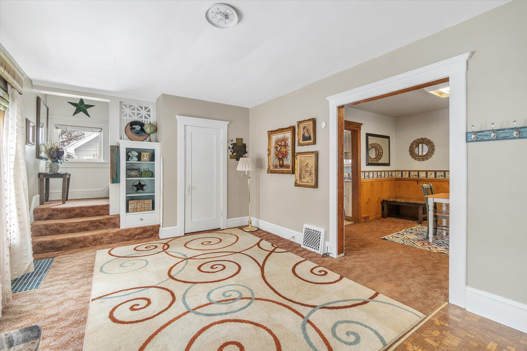 732 Fifth Street Jackson, MI 49203 - Photo 9 of 27 09-732-Fifth-St-WindowStill-Real-Estate-