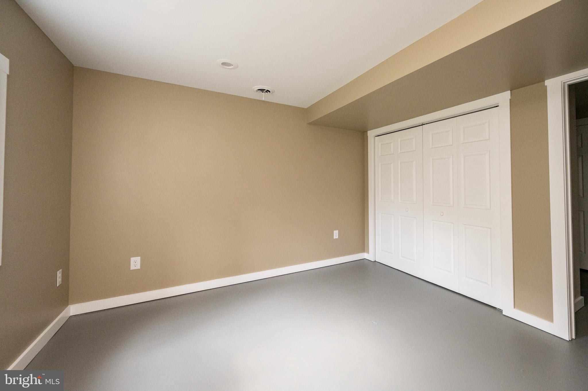 2571 Shady Dell Road Oakland, MD 21550 - Photo 36 of 60 an empty room with a empty space