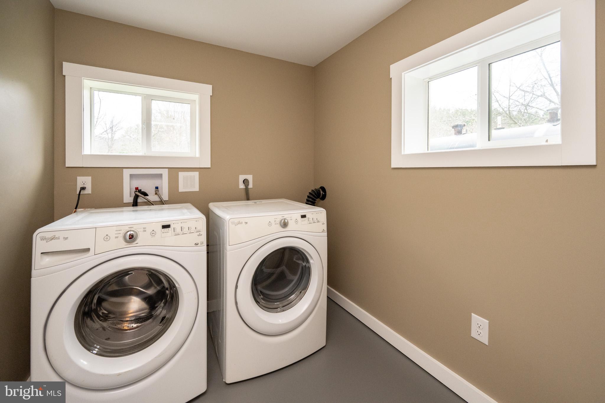 2571 Shady Dell Road Oakland, MD 21550 - Photo 42 of 60 a utility room with dryer and washer