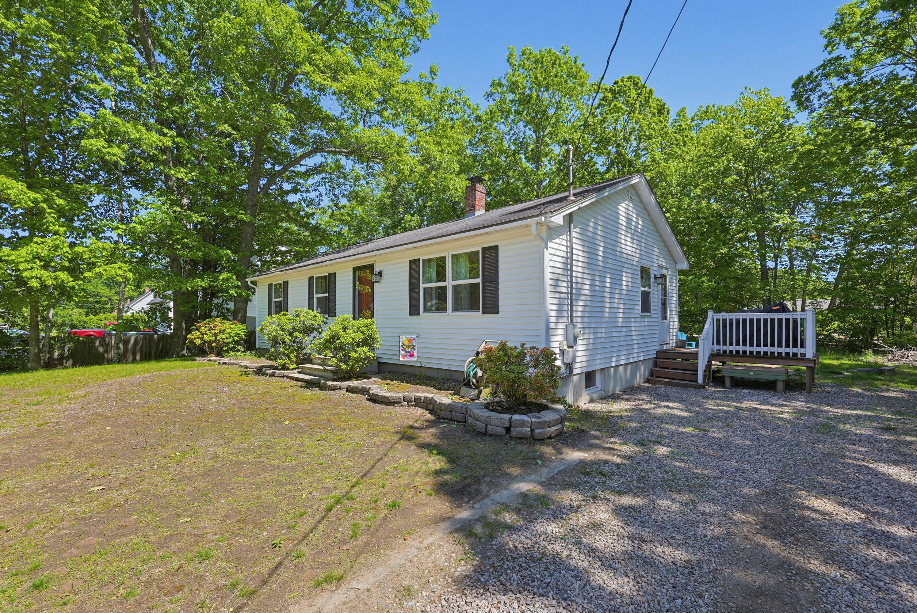 33 Devotion Avenue Sanford, ME 04073 - Photo 4 of 28 IMG_1395