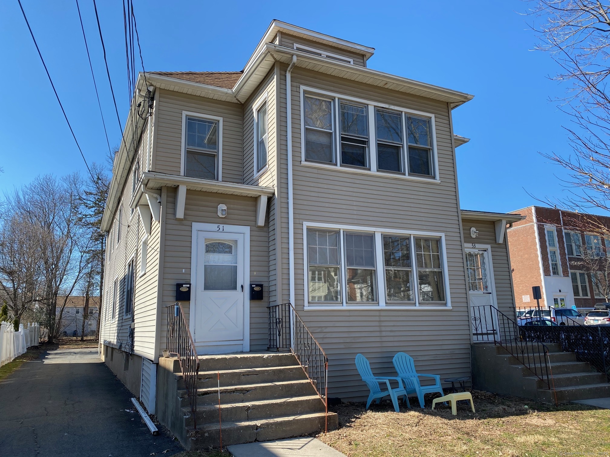 51 Bretton Road West Hartford, CT 06119 - Photo 2 of 39