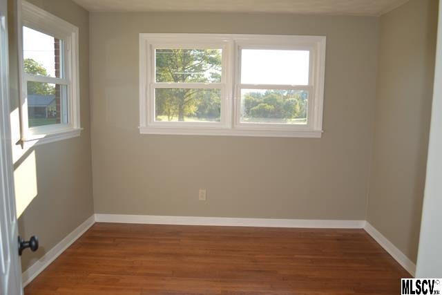 4002 South Olivers Cross Road Newton, NC 28658 - Photo 4 of 18 Gallery Image 4