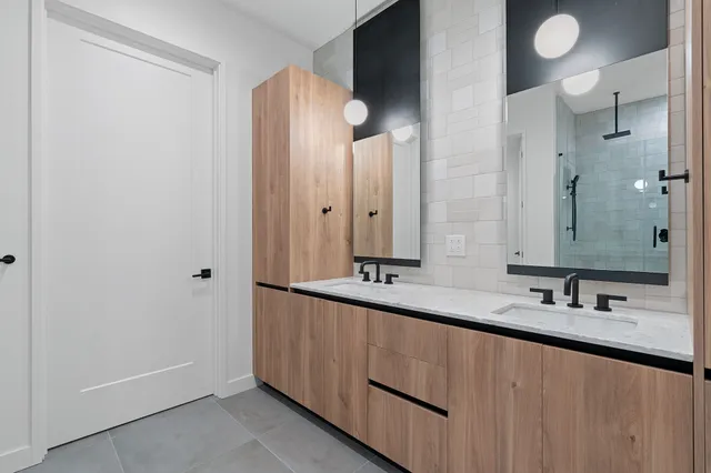 $1,399,000 | 84 East Avenue, Unit 4001, Austin, TX 78701