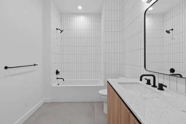 $1,399,000 | 84 East Avenue, Unit 4001, Austin, TX 78701