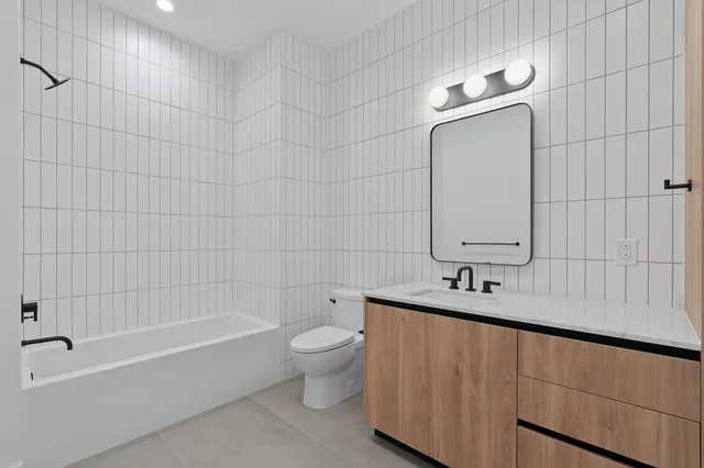 $1,399,000 | 84 East Avenue, Unit 4001, Austin, TX 78701