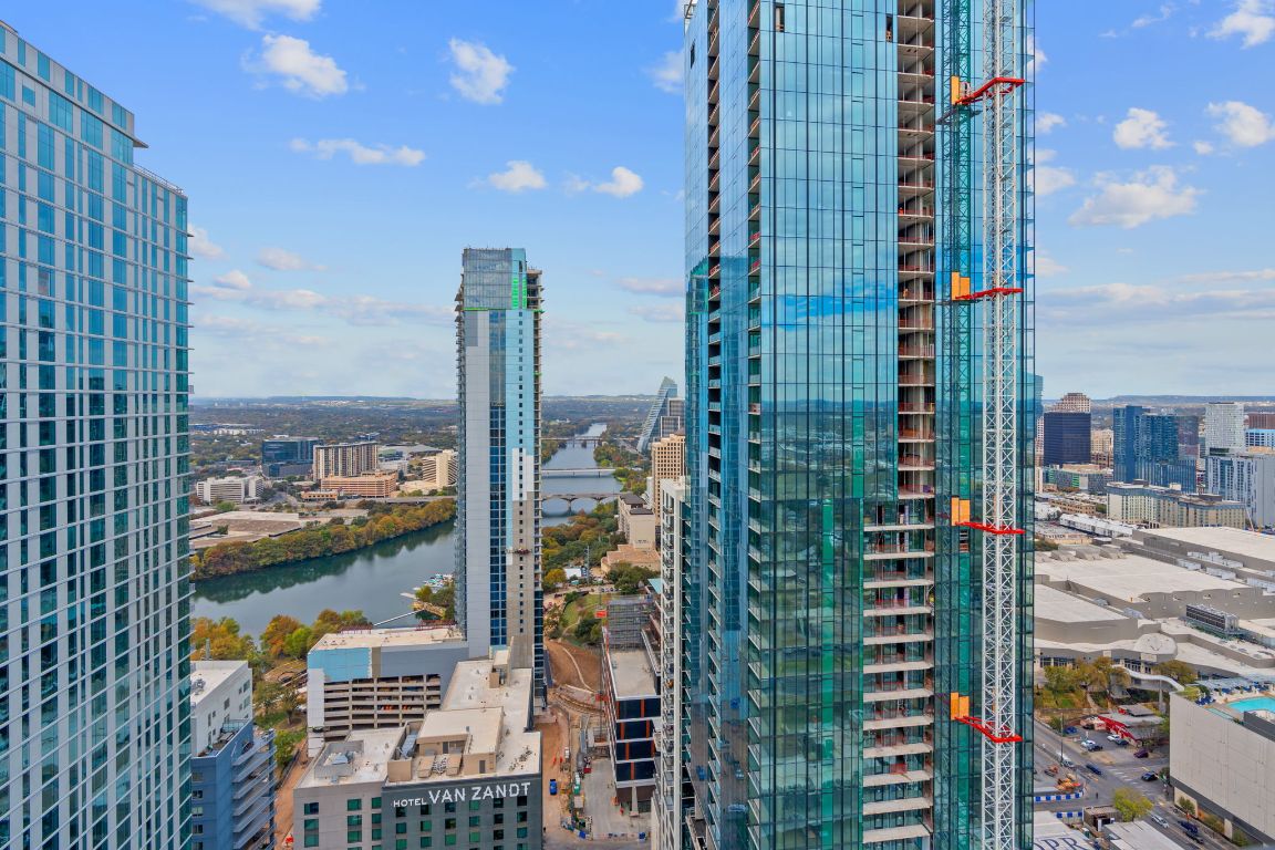 84 East Avenue, Unit 4001 Austin, TX 78701 - Photo 25 of 40 City view featuring a large body of water
