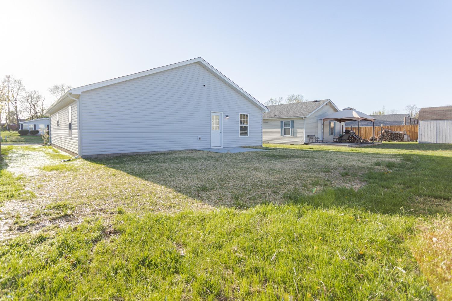 720 Diamond Loop Middletown, OH 45044 - Photo 4 of 24