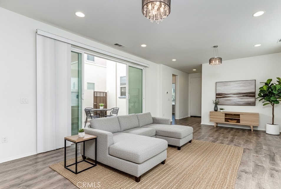 111 Fixie Irvine, CA 92618 - Photo 14 of 41 Virtually staged