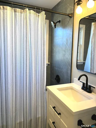 $1,950 | 7 Brickyard Road, Unit D, Farmington, CT 06032