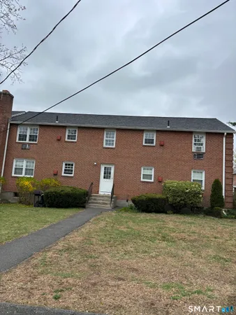 $1,950 | 7 Brickyard Road, Unit D, Farmington, CT 06032
