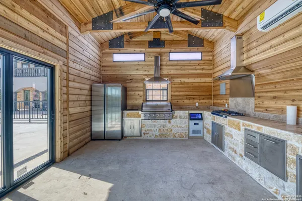 $1,398,500 | 1747 Mountain Vly Drive, Concan, TX 78838