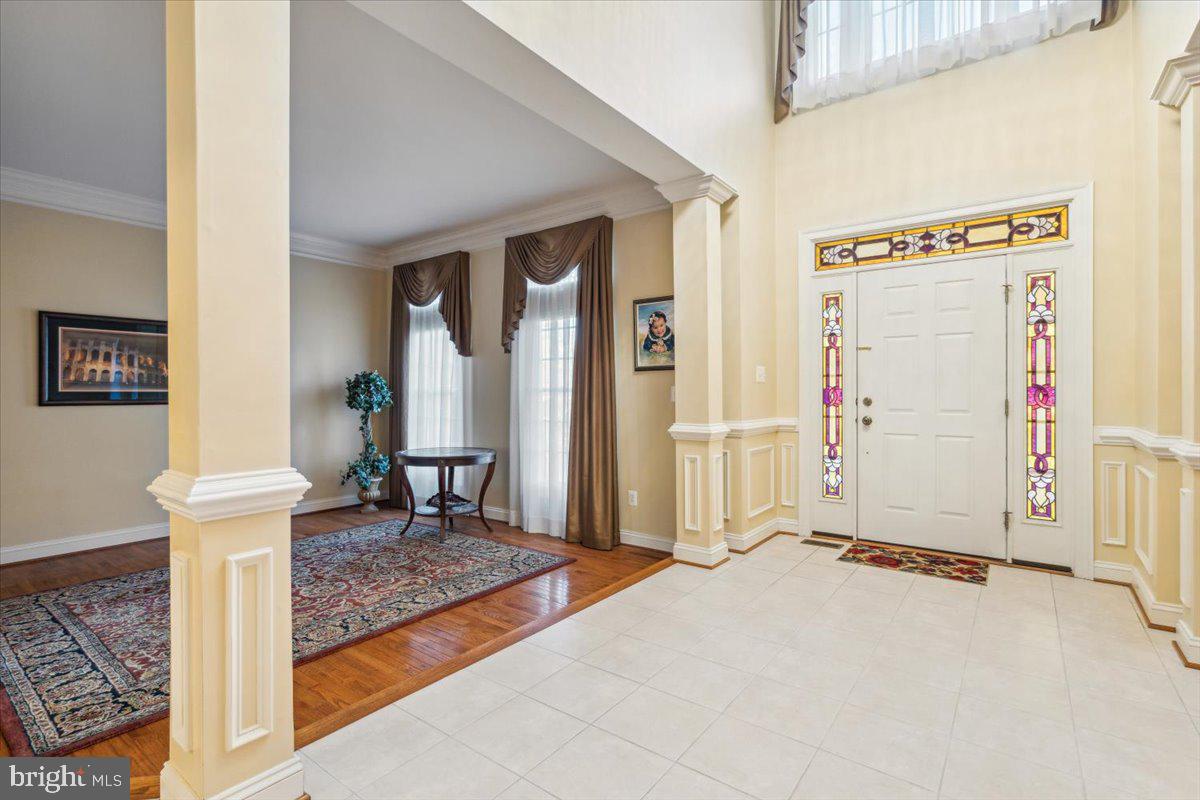 9315 Elgin Lane Frederick, MD 21704 - Photo 15 of 96 Facing Foyer